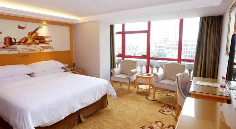 Vienna Hotel Guangdong Zhognshan West Zone, Zhongshan, China