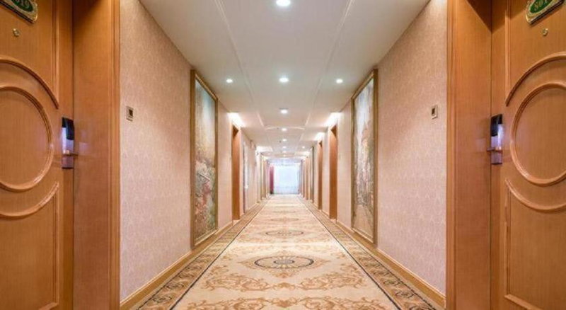 Vienna Hotel Shandong Heze University Town, Heze, China