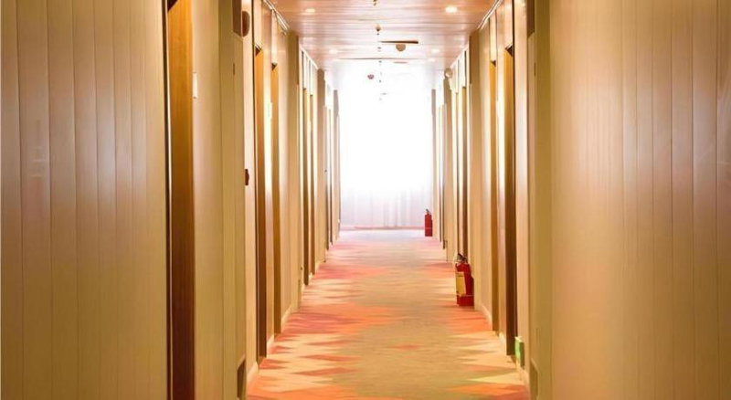Borrman Hotel Shaoguan Century East Street Fengcai Building, Shaoguan, China