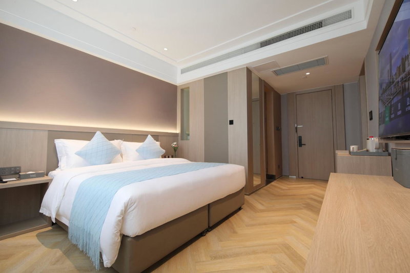 Ramada by Wyndham Wuhan Wangjiawan, Wuhan, China