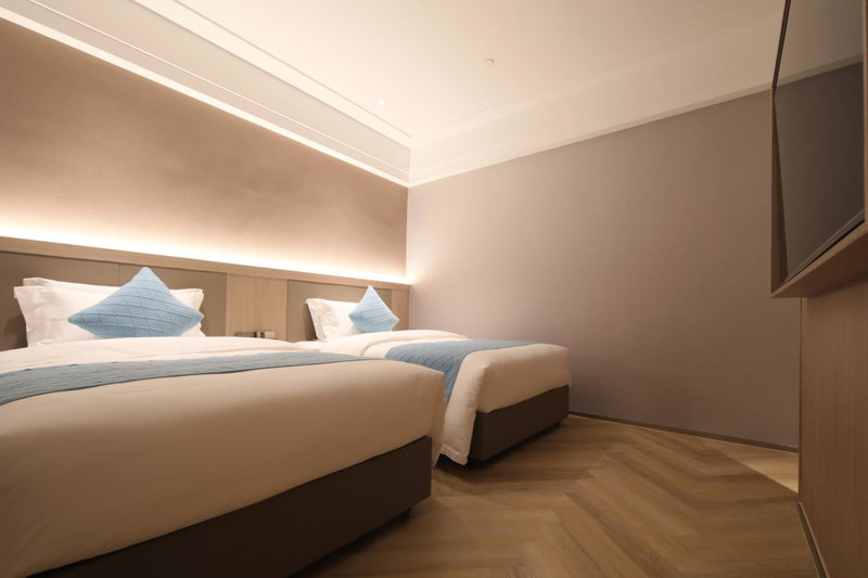 Ramada by Wyndham Wuhan Wangjiawan, Wuhan, China