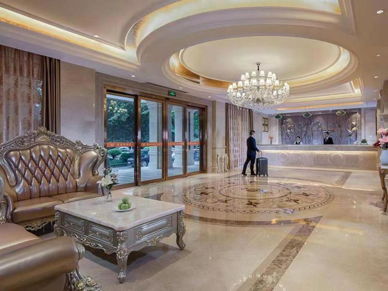 Vienna Hotel Bishan Central Street, Zengjia, China