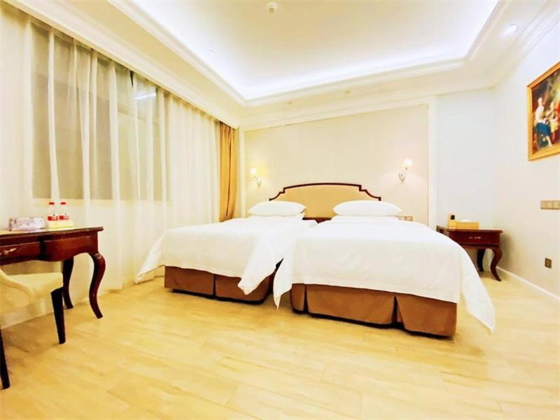 Vienna Hotel Guangzhou Baiyun College Jinyuan Plaza, Guangzhou, China