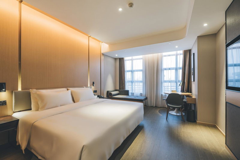 Atour Hotel Zhanjiang Renmin Avenue Dingsheng Plaza, Zhanjiang, China