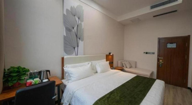 GreenTree Inn Express Hebei Shijiazhuang Zhengding County Changshan Dong Road, Zhengding, China