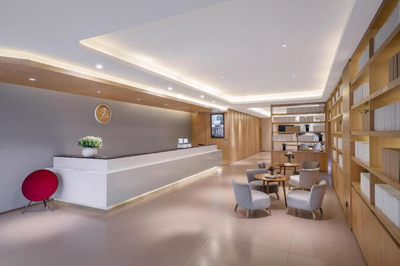 Ji Hotel Kunming Cuihu Yunnan University Affiliated Hospital, Kunming, China