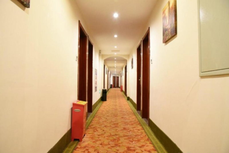 GreenTree Inn Langfang GuanGYAng District GuanGYAng Road City Government Express Hotel, Nanjianta, China