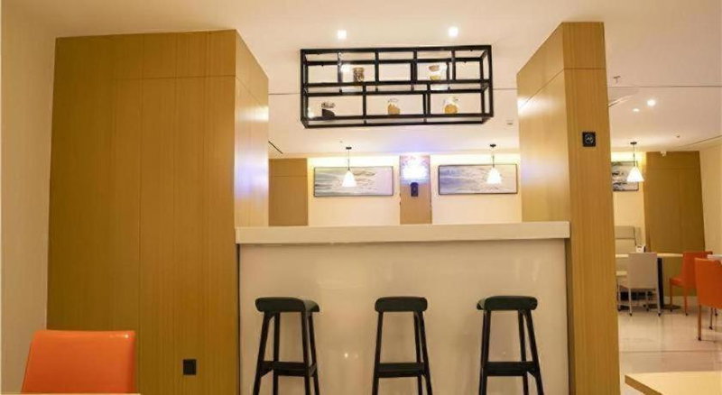City Comfort Inn Maoming Xinyi Donghuicheng, Xinyi, China