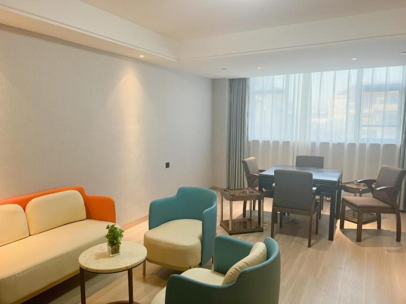 GreenTree Eastern Taizhou Gaogang North Yangzijiang Road Mingfa Plaza, Taizhou, China