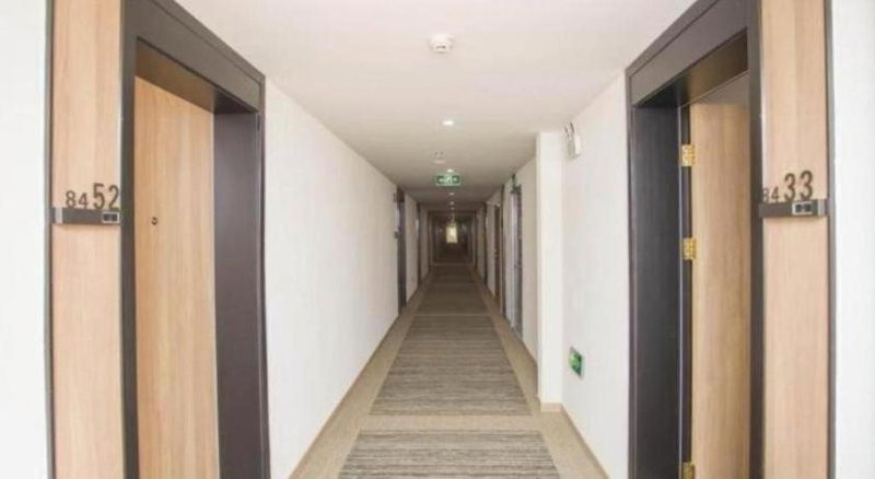GreenTree Inn Express Taizhou Jiangyan Hardware City, Hudai, China
