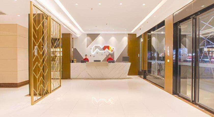 Borrman Hotel Hezhou Lingfeng Plaza, China