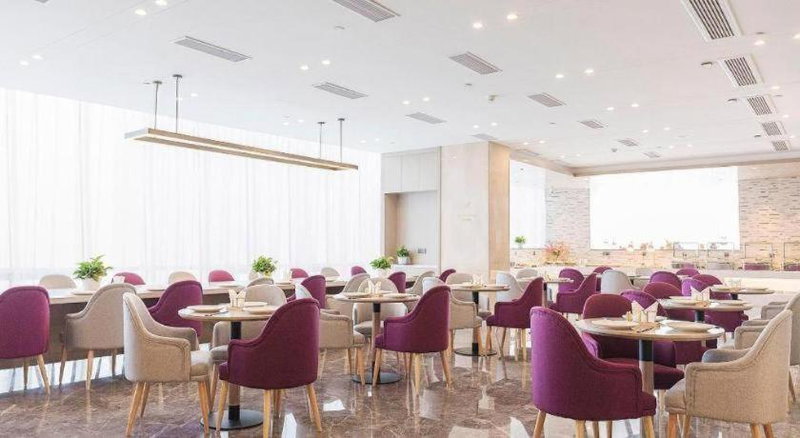 Lavande Hotel Nanchang Aixihu Shida, Nanchang, China