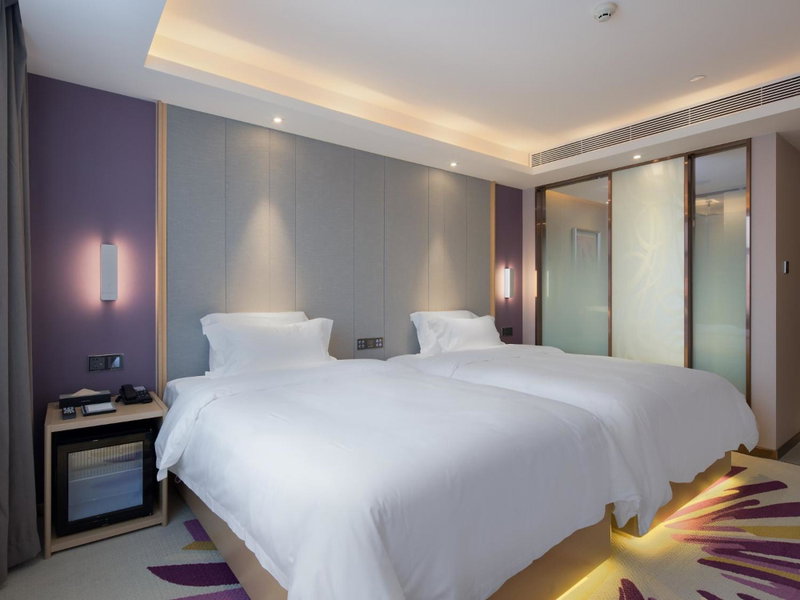 Lavender Hotel Guangzhou Convention and Exhibition Center Nanzhou Metro Station, Guangzhou, China