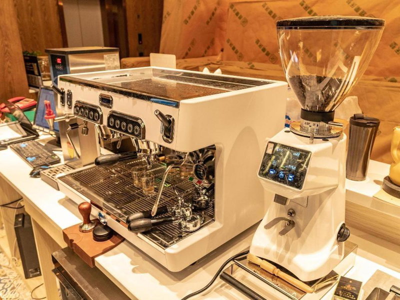 James Joyce Coffetel Tianjin Railway Station, Tianjin, China