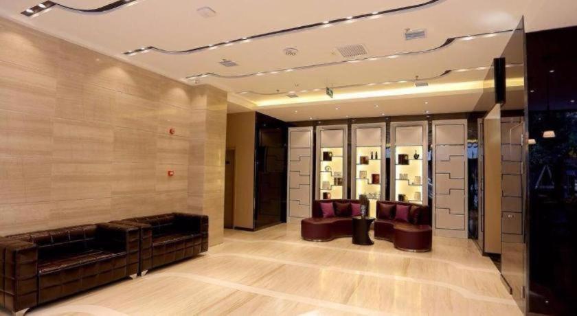 Lavande Hotels Harbin Central Street Baluoke, Harbin, China