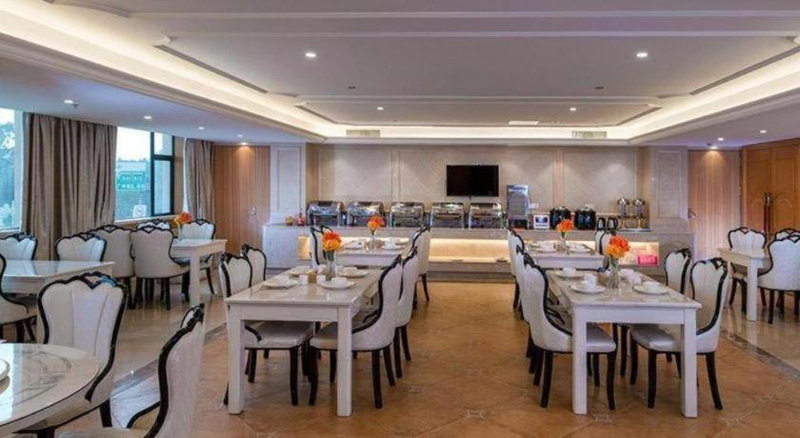 Vienna Hotel Guangzhou Airport Gaosu Pingsha, Guangzhou, China