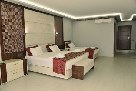 Cevaher Hotel & Suites, Yomra, Turkey