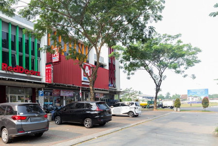 RedDoorz @ Garden Boulevard Citra Raya Tangerang, Tangerang, Indonesia