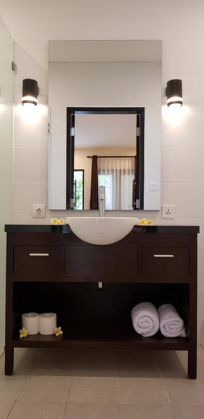 Eddys Cottages & Villa, Legian, Indonesia