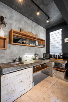 Black House Villa by Betterplace, Canggu, Indonesia