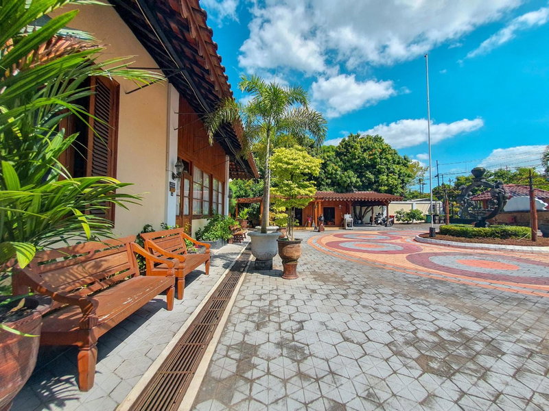 Dem Ayem Heritage Guest House, Yogyakarta, Indonesia