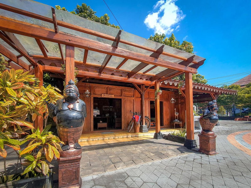 Dem Ayem Heritage Guest House, Yogyakarta, Indonesia