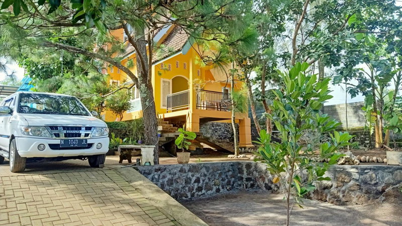 Homestay Sinar Bulan, Batu, Indonesia