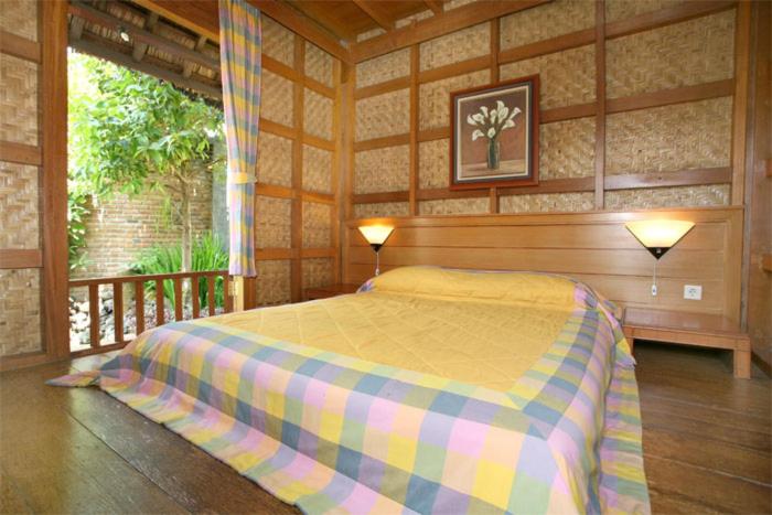 Kampung Sumber Alam Garut, Garut, Indonesia