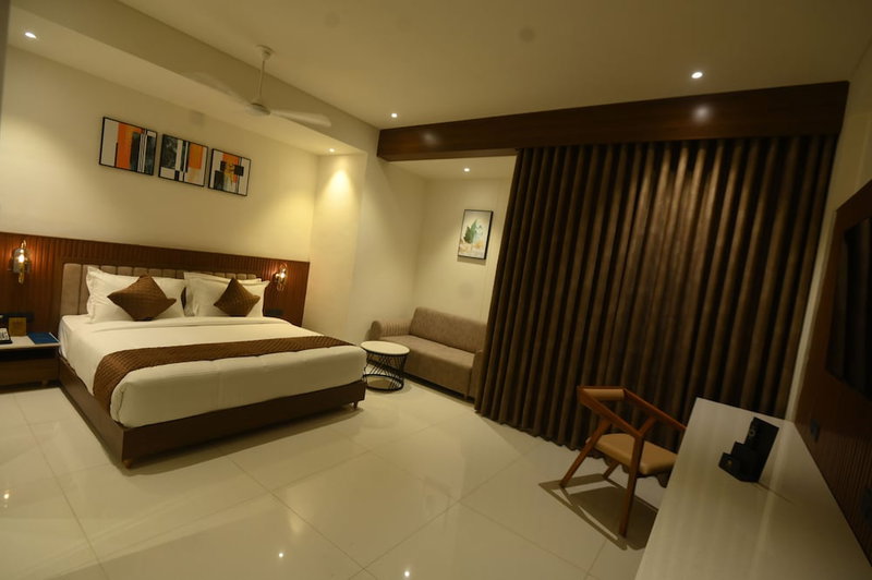Kings Kraft Tremezzo Inn Somnath, Veraval, India