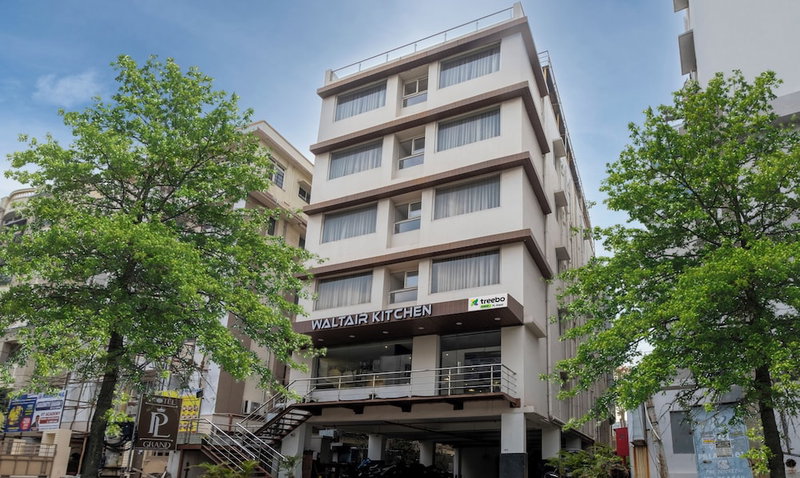 Treebo PL Grand, Vishakapatnam, Visakhapatnam, India