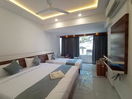 Royal N Deluxe, Bangalore, India