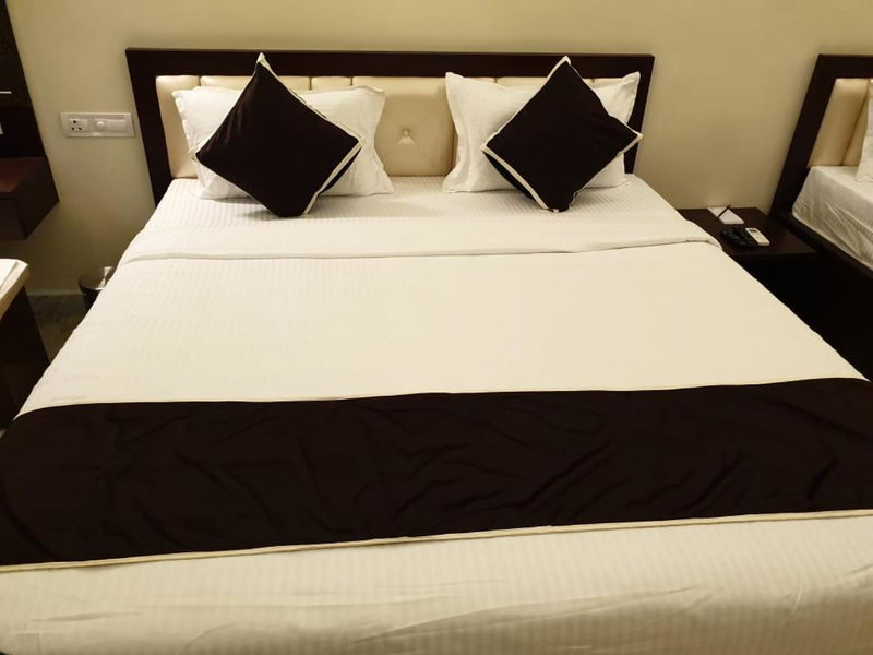 Al Noor Palace Business Class Hotel, Chennai, India