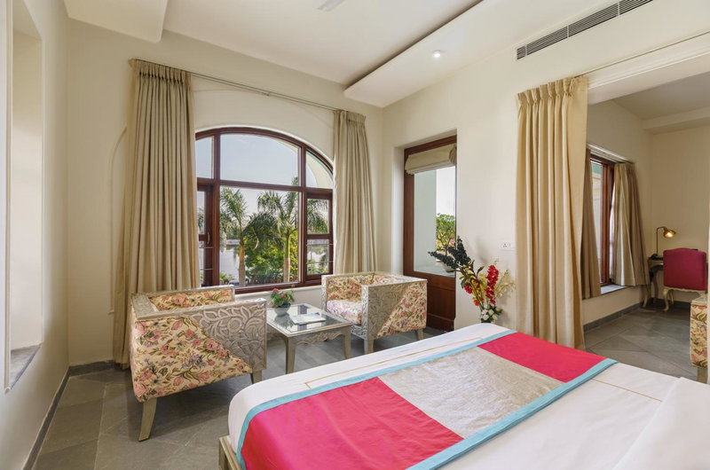 Brahma Niwas - Luxury Lake View Hotel with Infinity Pool, Udaipur, Udaipur, India
