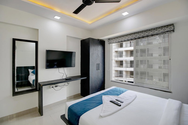 StayBird - Silver Oak, An Apartment Hotel, Kharadi, Pune, India