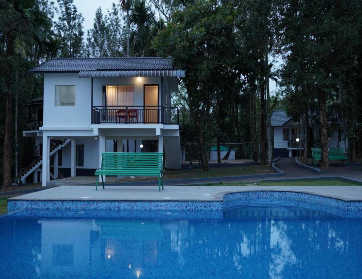 Misty Dam Wayanad Premium Resort With Banasura Dam View, India