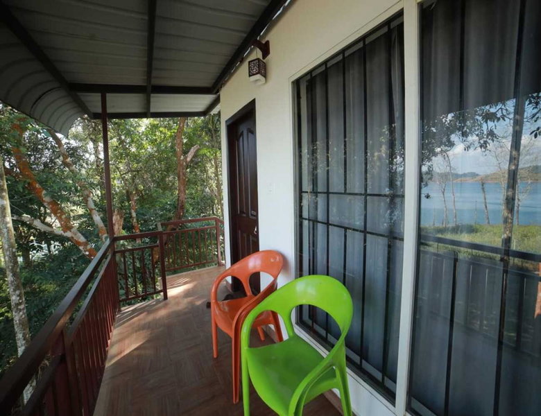 Misty Dam Wayanad Premium Resort With Banasura Dam View, Padinjarathara, India