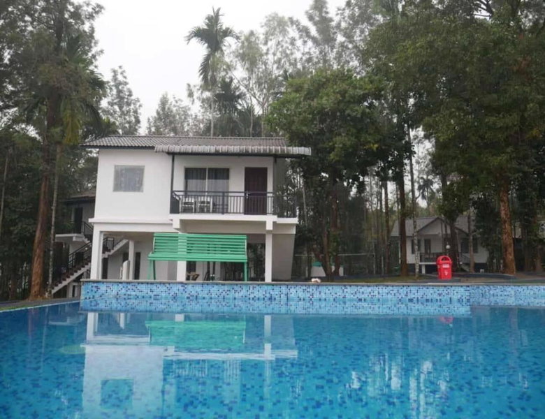 Misty Dam Wayanad Premium Resort With Banasura Dam View, Padinjarathara, India