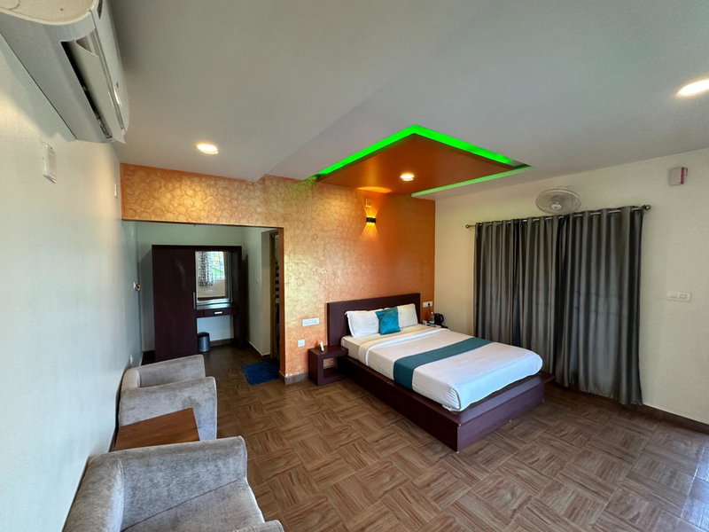 Misty Dam Wayanad Premium Resort With Banasura Dam View, Padinjarathara, India