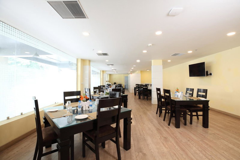 Click Hotel Transport Nagar, Lucknow, India