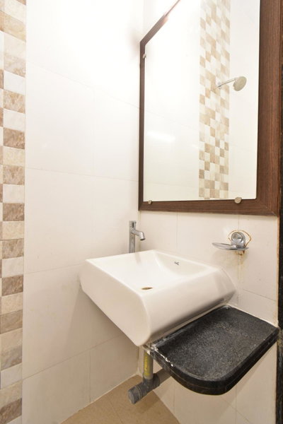 Hotel Sai Sparsh-150 meters from Saibaba temple, Shirdi, India