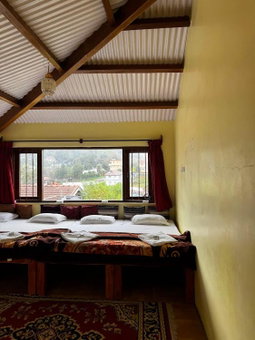 Satya Anand Pure Veg and Non Alcoholic Cottage, Coonoor, India