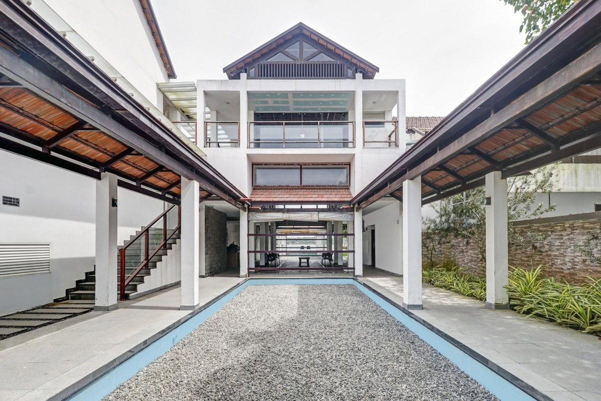 Hotel · Palette Sealine Beach Resort by CheckIn Cherai, Kochi, Cherai Beach