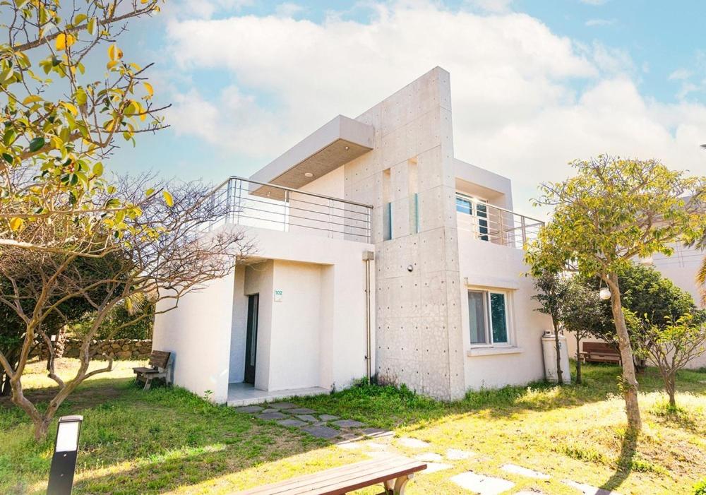 Jeju Aewolae Hyuyang Pension, South Korea