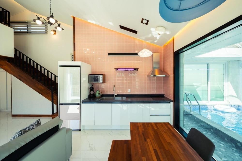 Gyeongju Yeonjeong Pool Villa, Corea del Sur