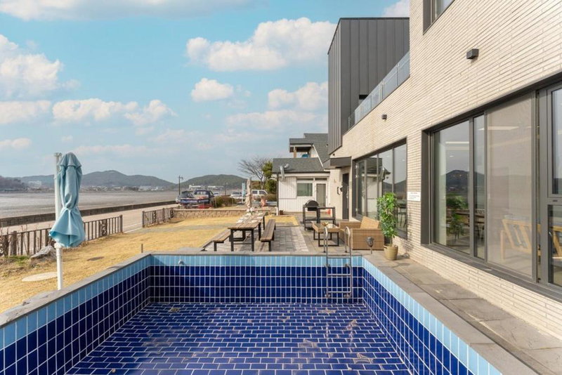 Daebudo Artico Private Pension, Ansan, South Korea