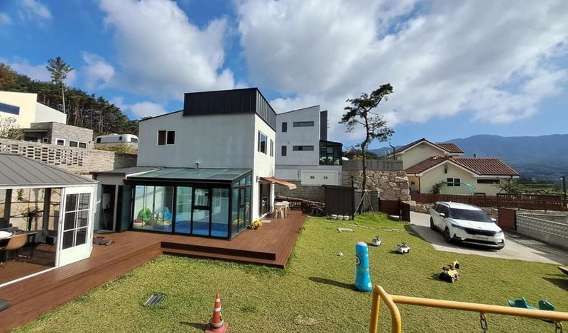 Kyeongju Withbebe Dockchae Kids Poolvilla, Gyeongju, South Korea