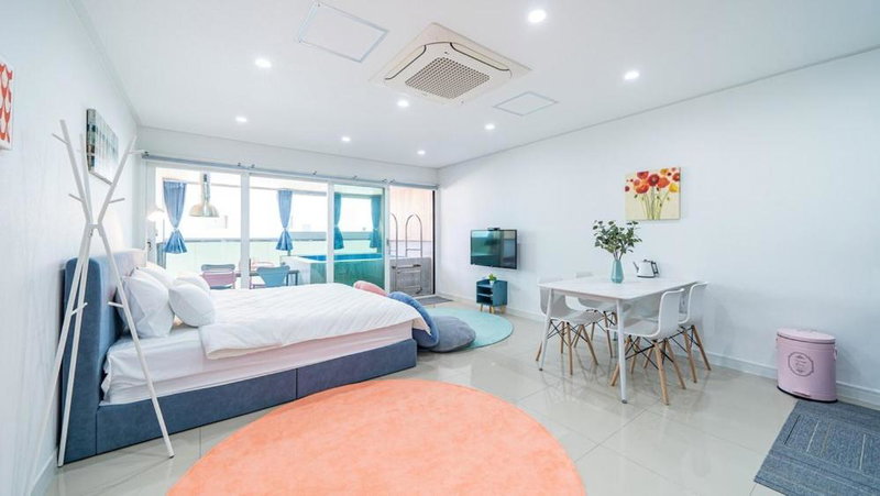 geojae sunstay poolvilla, Geoje, South Korea