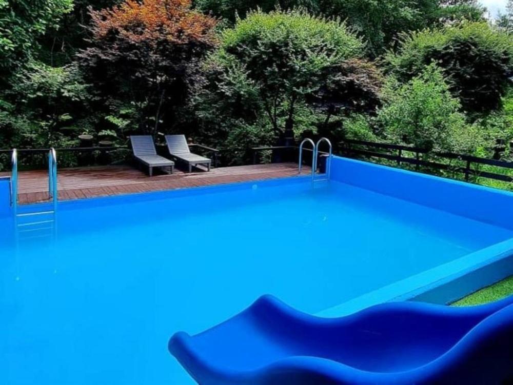 Hwacheon Myeongjiryeong Valley Pension, South Korea