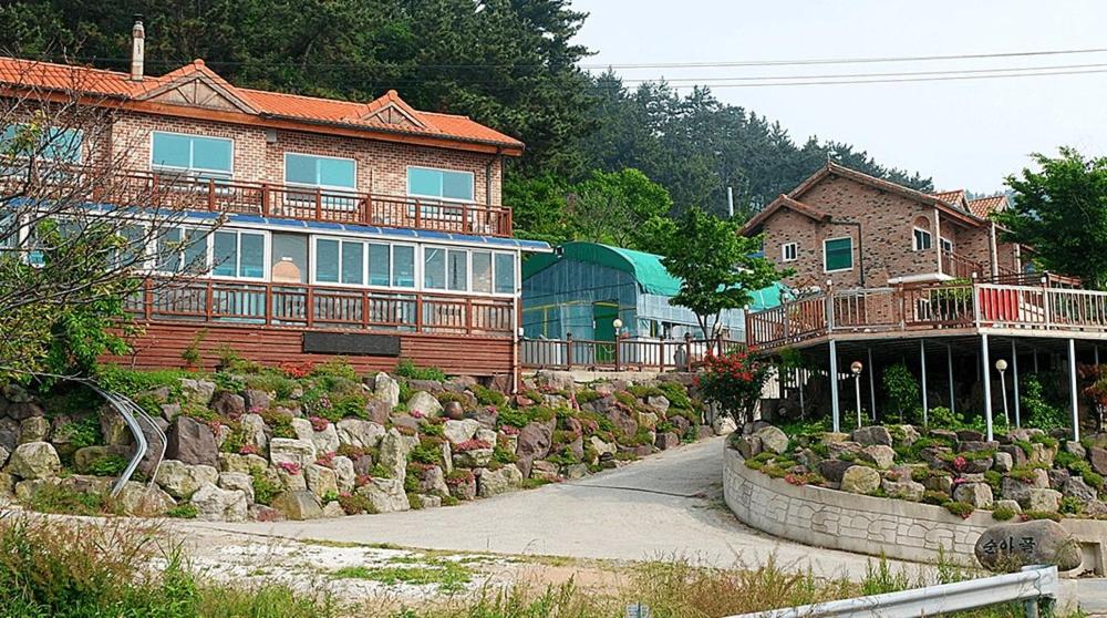 Yeonggwang Chohyeon Pension, South Korea