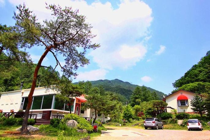 Yangpyeong Sanneomeo Pension, Yangpyeong, South Korea